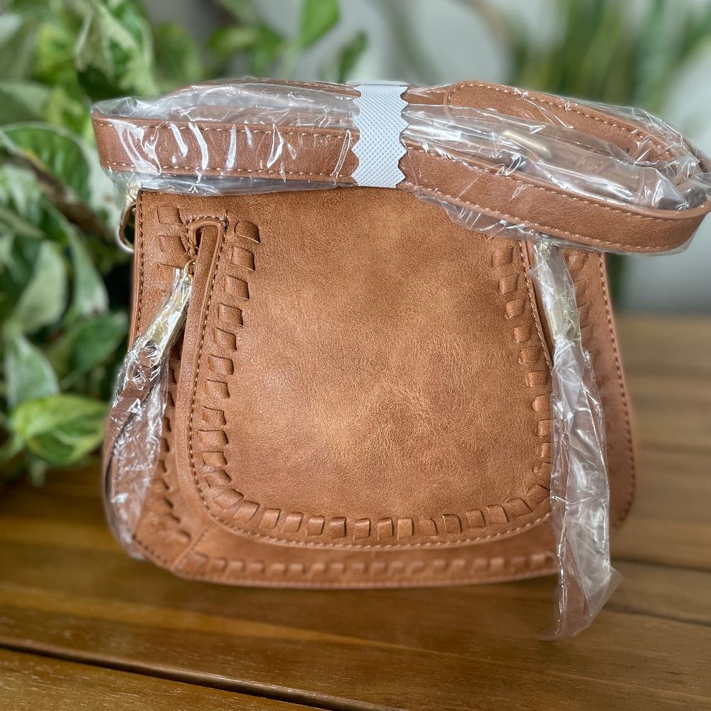 Urban Expressions Khloe Mini Crossbody Bag (Tan)